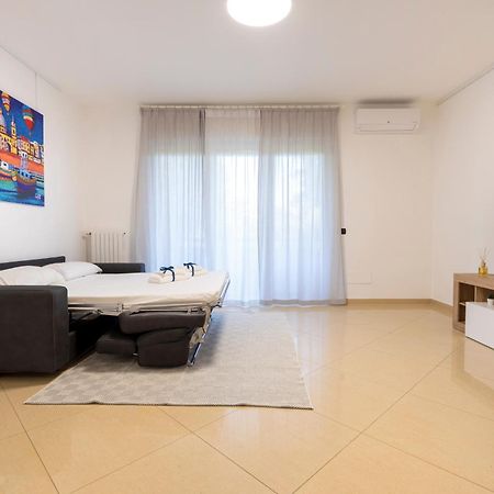 Boscoincitta Apt With Garage And Whirlpool Tub Bari Exterior photo